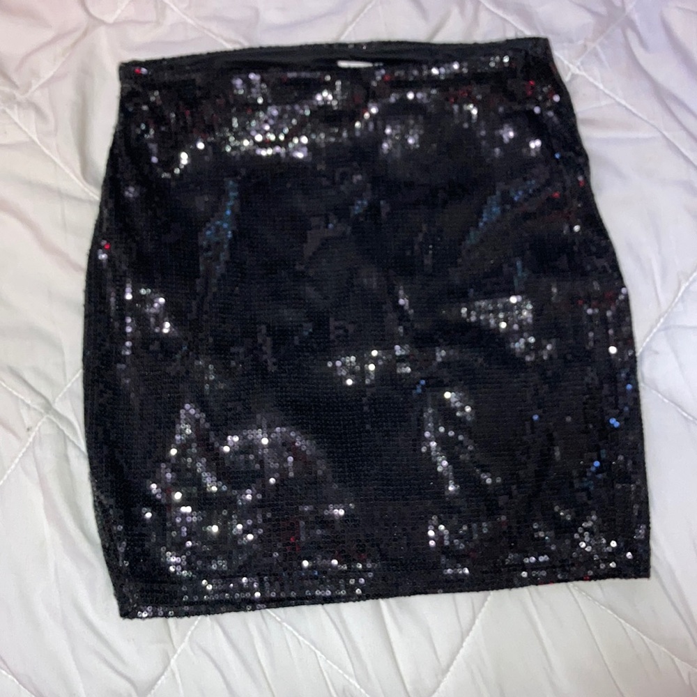 Black mini skirt